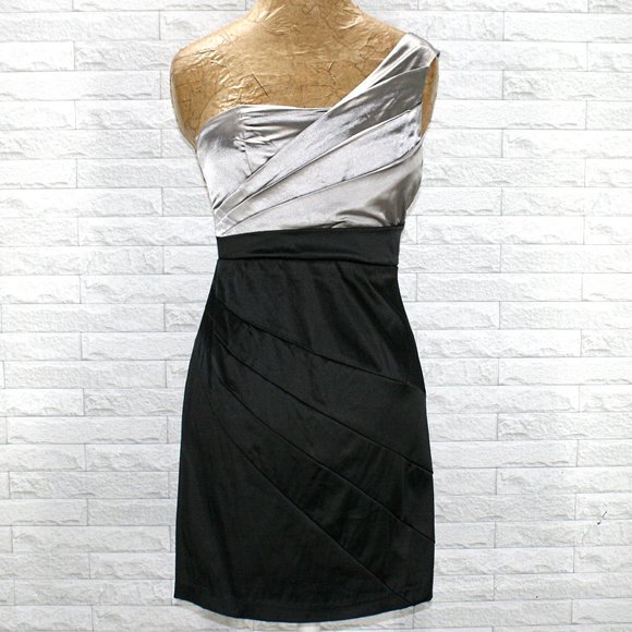 TRIXXI Dress Cocktail Party Prom Mini Black and Silver Pleated One Shoulder 5 - Picture 1 of 12
